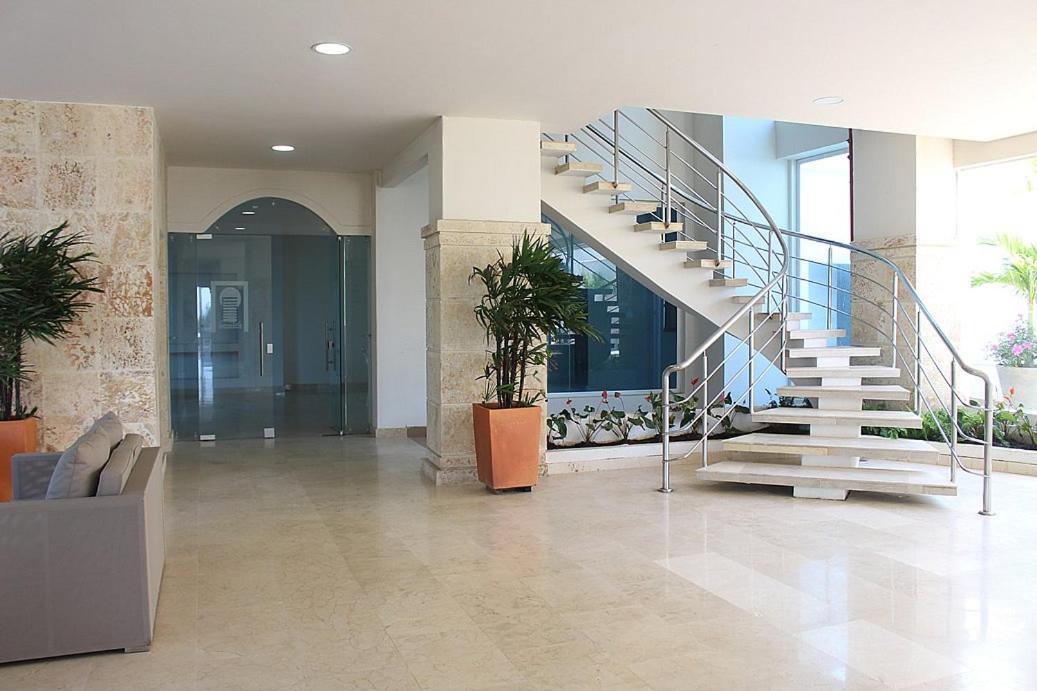 Condominio De Playa Sunshine * Cartagena